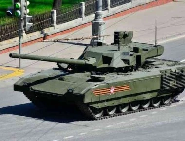 Το νέο ρωσικό υπερ-άρμα T-14 Armata (βίντεο)